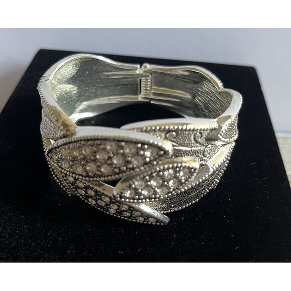 Rhinestone Pewter Leaf Design Hinged Cuff Bracelet 1.5" Wide - Picture 3 of 10
